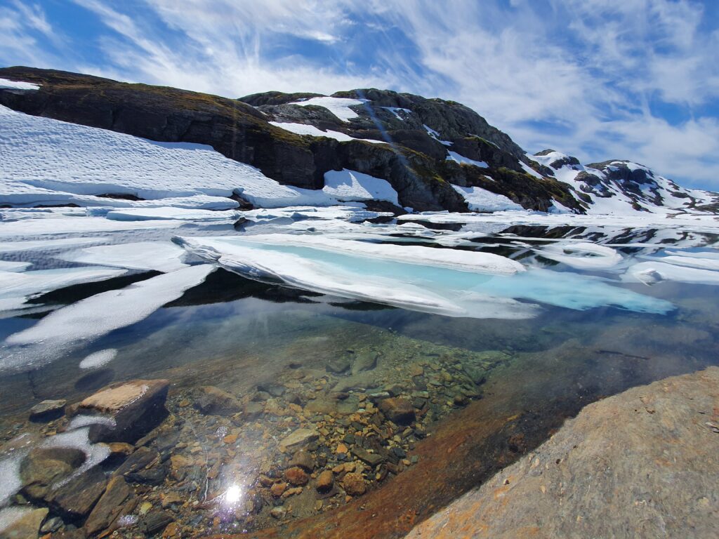 Ålvik,Vikedalsnebbet,hardanger,hardangerfjorden,fjord,hiking,fjordhiking,tur,fjelltur,hedlerdalen,kvamherad,kvam,folgefonna,glacier,isbre,demning,dam,norway,bergen,odda,ullensvang,utne,kvanndal,kinsarvik,turguide,dagstur,mountains,vandring,toppen,naglaklepp,giljafjell,øystese,norheimsund,granvin,voss,vossafjell,stølsheimen,hamlagrø,fjordnorway,Norwegian,bergen365,365