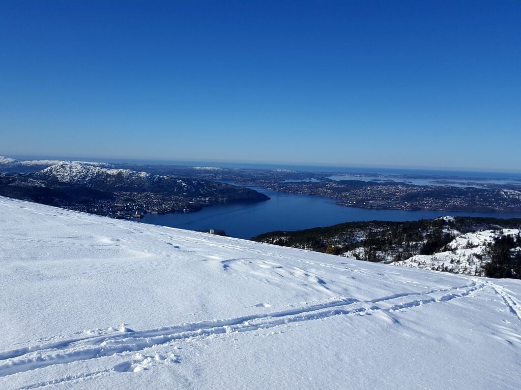 På ski i Bergen, Fløyen, Rundemanen, Lysløypen, Skiing, Norway, snow, snø