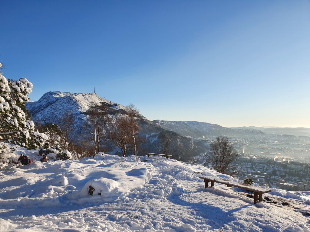 På ski i Bergen, Fløyen, Rundemanen, Lysløypen, Skiing, Norway, snow, snø